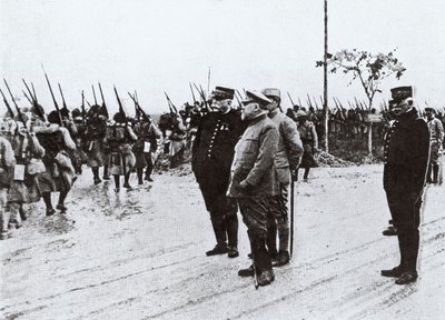 Raymond Poincaré (1860-1934) et le général Joffre (1852-1931) au front - French Photographer